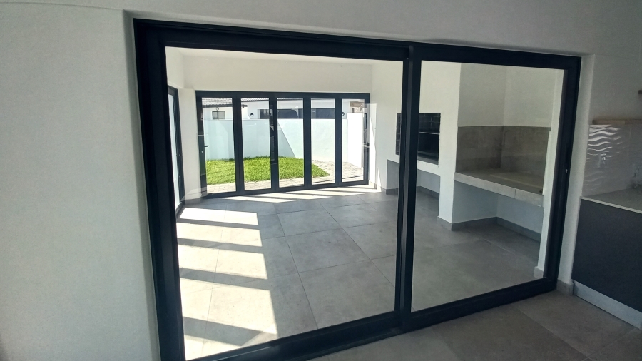 3 Bedroom Property for Sale in Shelley Point Western Cape